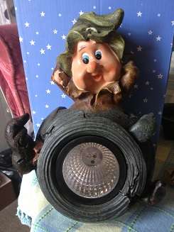 RASTA !!! NEW SOLAR POWER GARDEN DWARF( 23cm high 18 cm across)